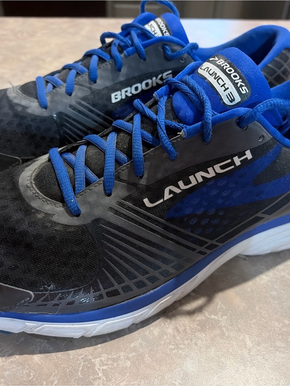 BROOKS LAUNCH RUNNING SHOES MENS SIZE 14 (D)